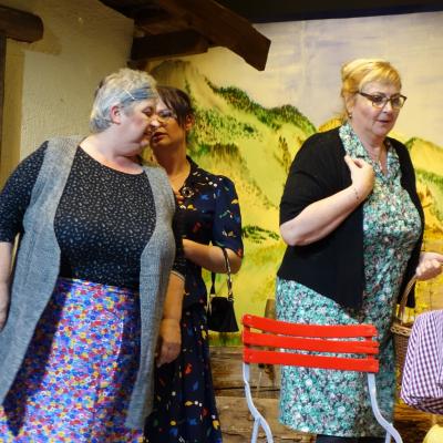 2019 Vier Fraue Und Ein Mann 57